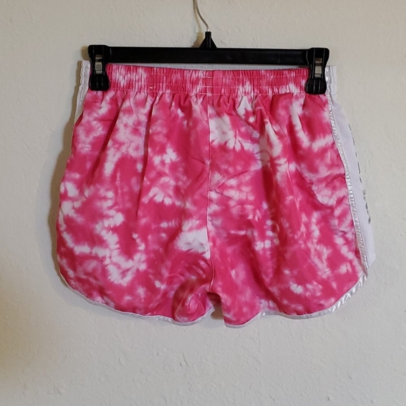 Shorts - Picture 2 of 3